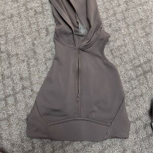 Sports bra w hood!